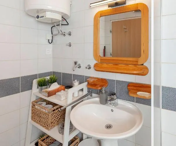 Apartma Alpine Space, - Center Apartment